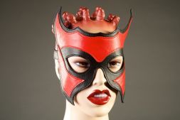 Красная маска-очки с цепочками Р36